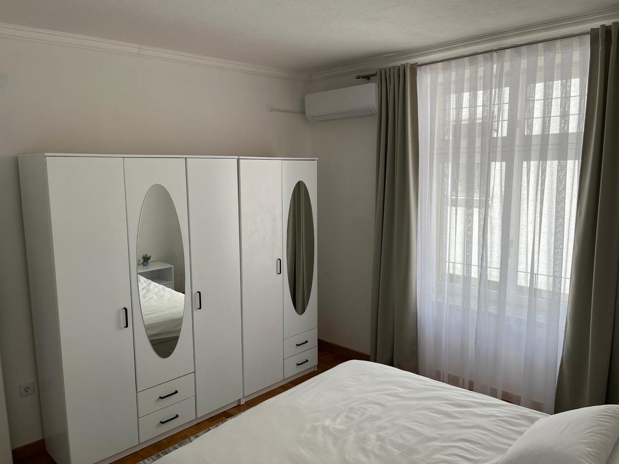Sarajevo Luxury Apartment - 50 M From Old Sarajevo Clock Tower Exteriör bild