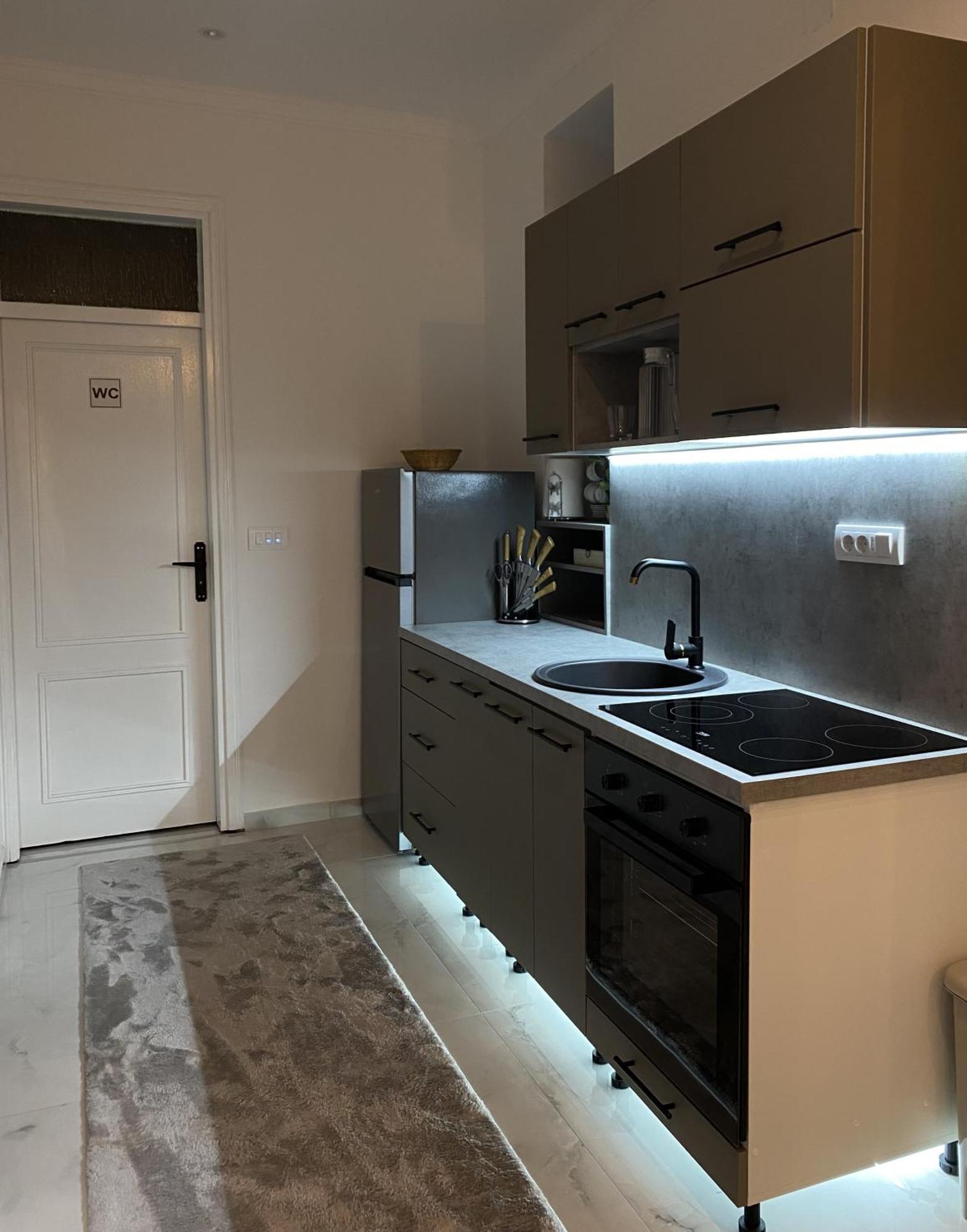 Sarajevo Luxury Apartment - 50 M From Old Sarajevo Clock Tower Exteriör bild